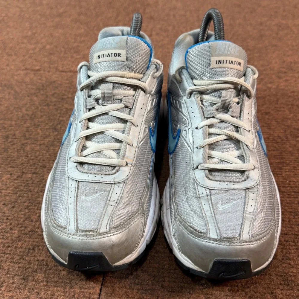 Gently used Nike Initiator Metallic Silver Blue Running Shoes 394053-001 Women 9